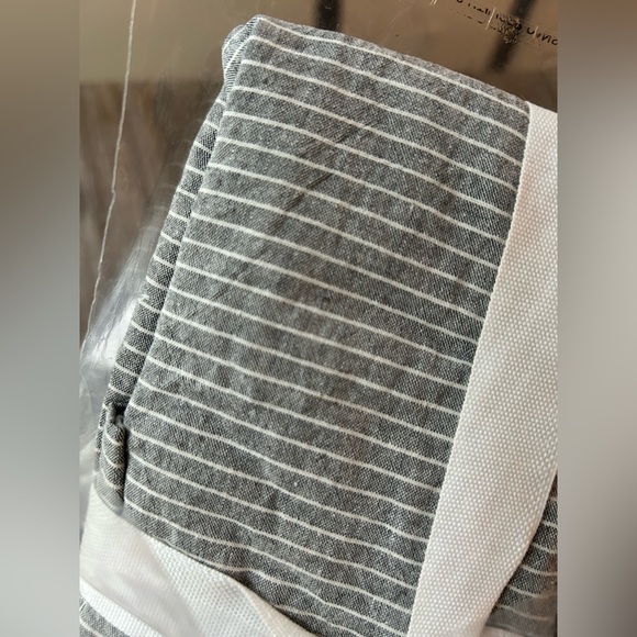 NWT REJUVENATION Bellstrom Full/Queen Duvet Cover and 2 Standard Shams - Picture 9 of 9